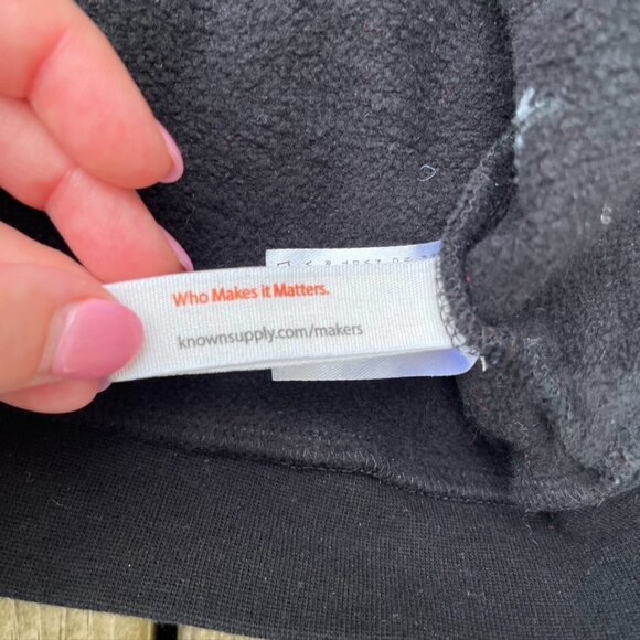 Raise your voice end it movement black crew neck sweatshirt FREEDOM Small - Picture 7 of 8